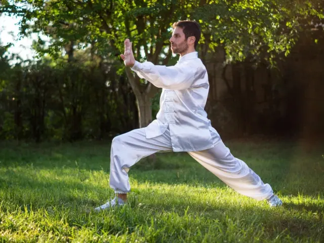 Tai Chi Walking For Seniors: Gentle Balance, Strength, And Mobility Exercises For 2026